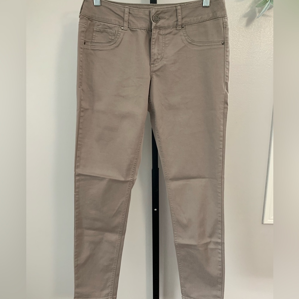 Maurice’s Taupe Jeggings